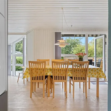 Tanita - 450m From The Sea By Interhome Nyaraló *