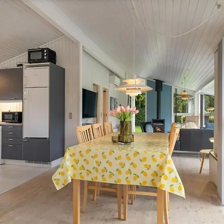 Dom wakacyjny Tanita - 450m From The Sea By Interhome Tranekær